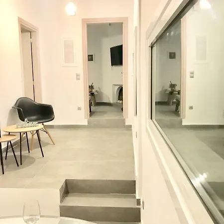 Riqionian House *