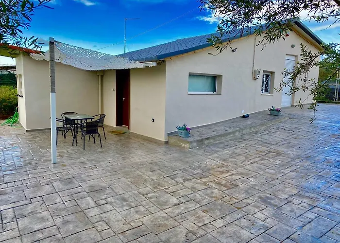 Riqionian House Villa