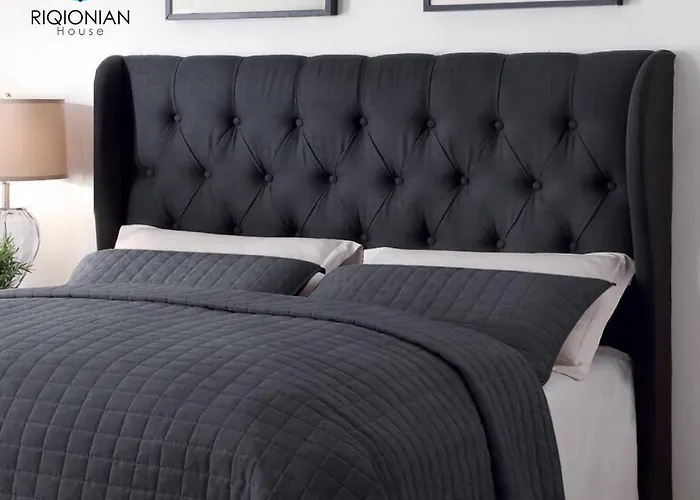 Villa Riqionian House