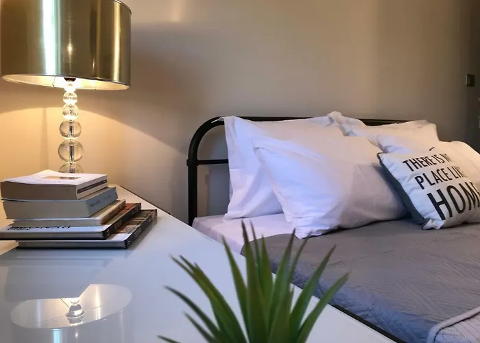 Riqionian House Vromonérion