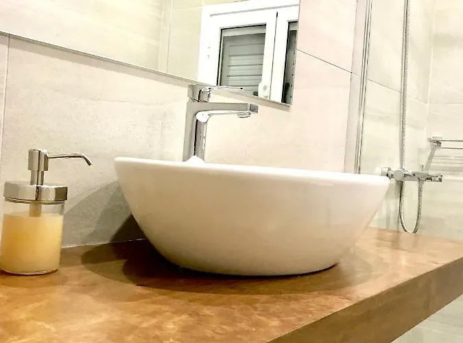 Villa Riqionian House Vromonérion