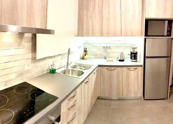 Riqionian House * Vromonérion