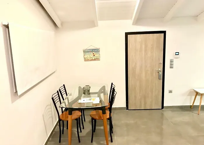 Villa Riqionian House Vromonérion